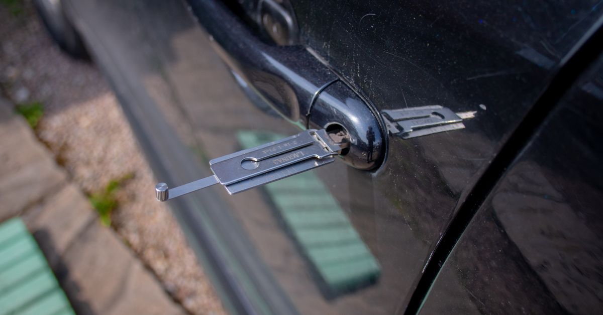 locksmith service technician — Naperville Pro Locksmiths